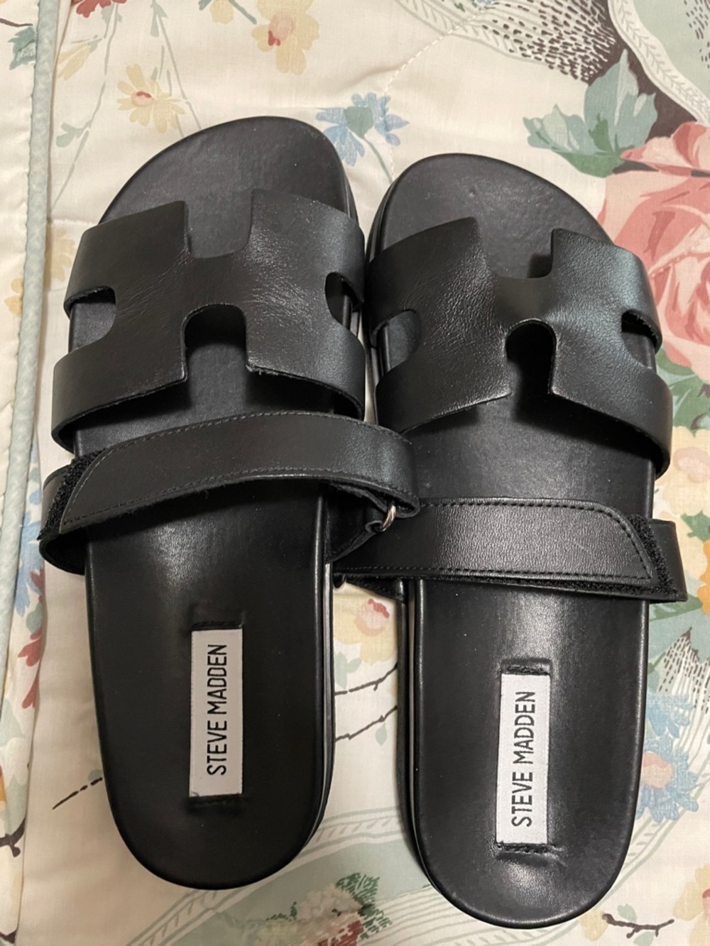 Steve Madden Black Leather Crossover Slide Sandals
